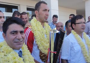 İnandılar kazandılar